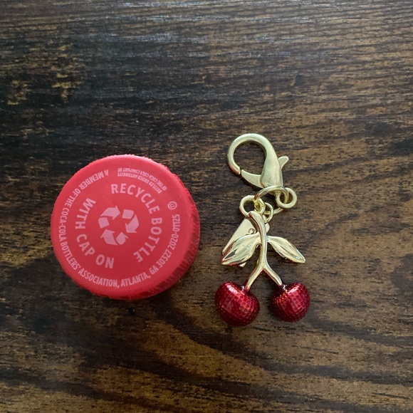 Coach purse charm, keychain or zipper pull, comes with Authentic Coach Dust Bag - Picture 6 of 8